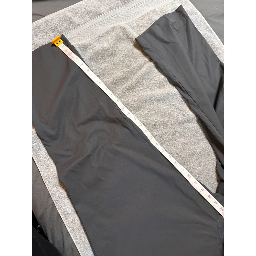 Ben Hogan Size 42 x 28 Men's 4-Way Stretch Flat Front Golf Pant Gray Pockets